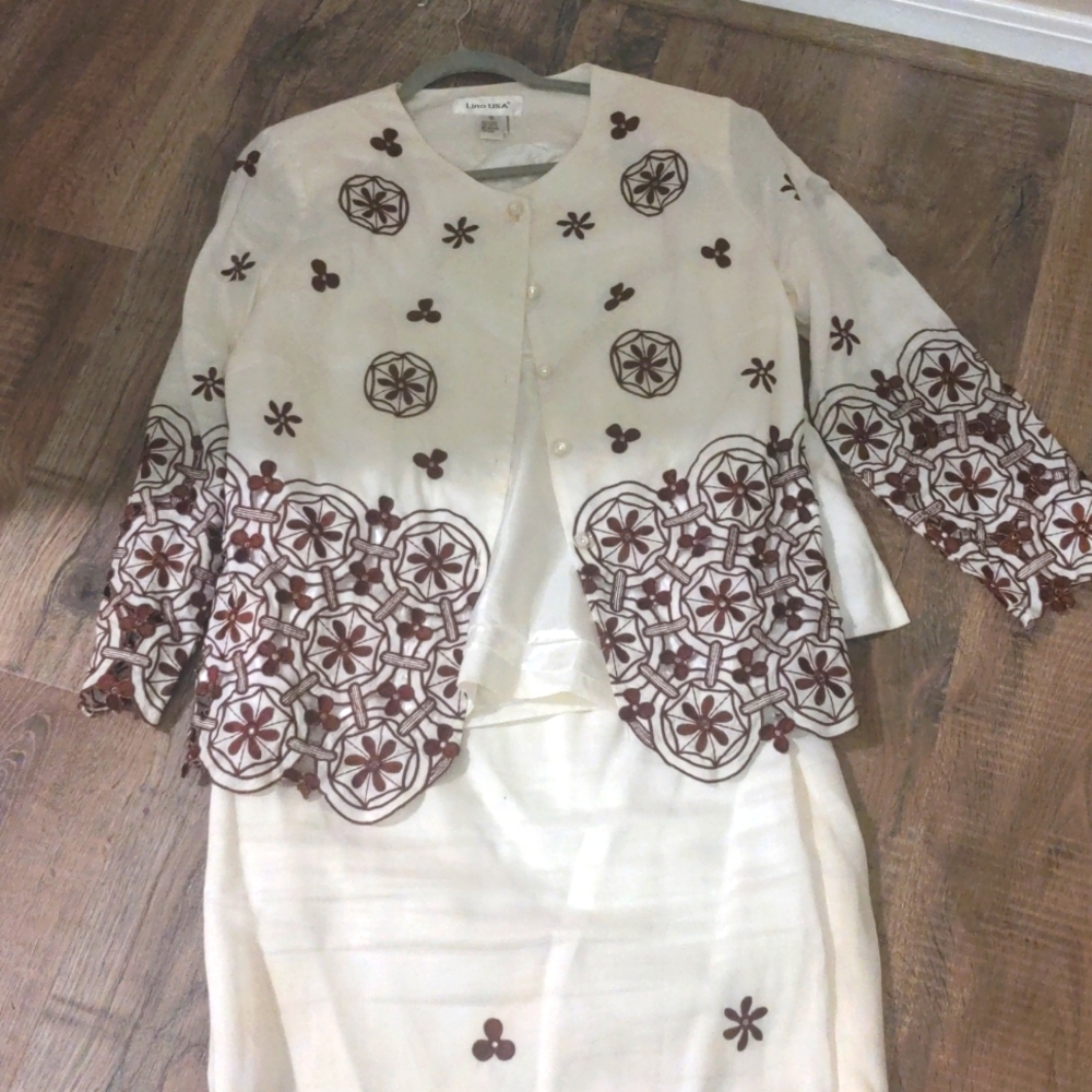Cream 3 Piece Suit
